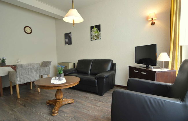 Snug Apartment in Schin op Geul Near Public Pool - Photo 26