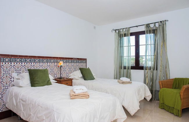 3 Bed Villa - Pool, Terrace, Bbq, Near Beach - Foto 8