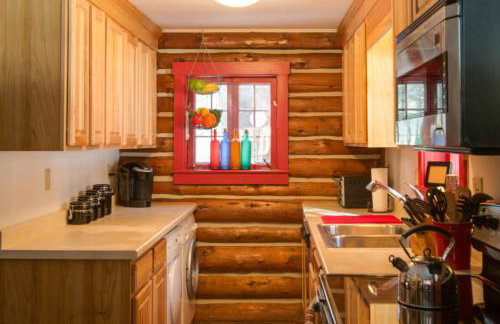 Award-Winning Log Cabin, Top 5 in New England! - Foto 5