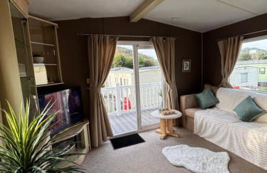 Welsh Bayview Retreat 2-Bed Caravan & 2-Bed Chalet at Clarach Bay Holiday Village - Foto 26