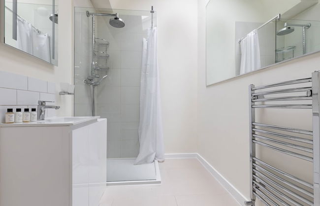 Codrington Mews III by Onefinestay - Photo 20