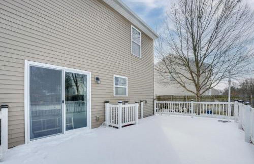 Spacious Family Getaway with Yard in Kalamazoo! - Foto 31