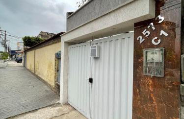 Adorável Tiny house 5, ar, cozinha completa, wifi e tv smart - Foto 45