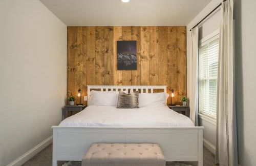 Luxe 4BR Mtn Retreat With Stunning Views Near Ski AndHikes - Foto 8