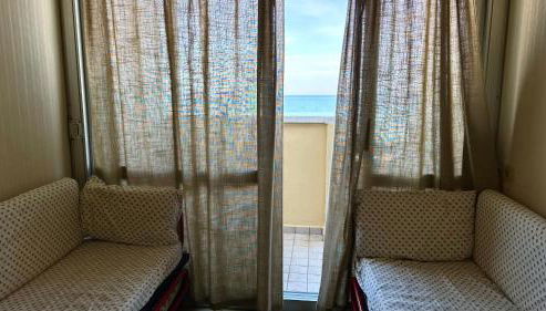 SE054 - Senigallia, monolocale fronte mare alle'Piramidi' - Foto 2