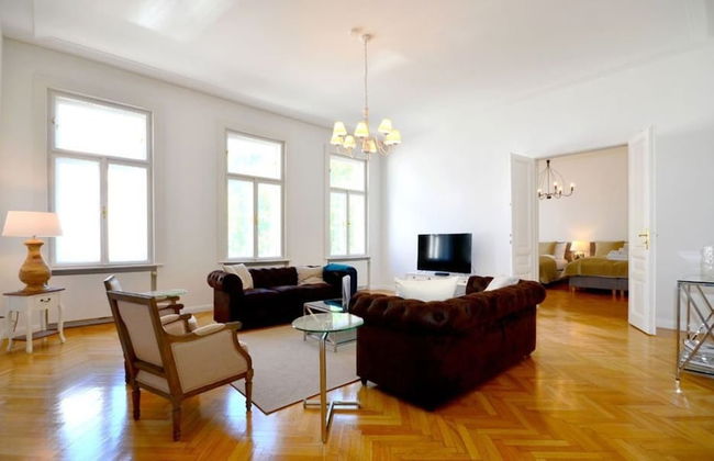 Vienna Residence Colossal Apartment With Balcony and Space for 8 Guests - Foto 15