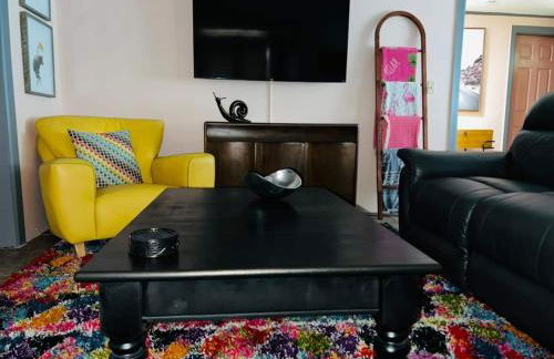 Bright 3BR, Dogs, Fenced Yard, Near FSU & Dwntown - Foto 8