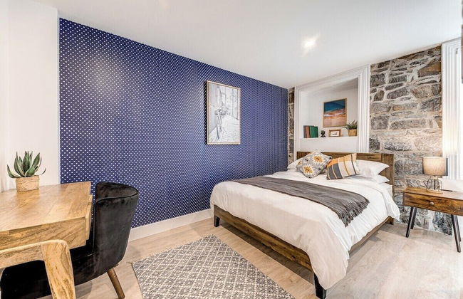 Beautiful Vieux Quebec 2 Bed Apt - Photo 6