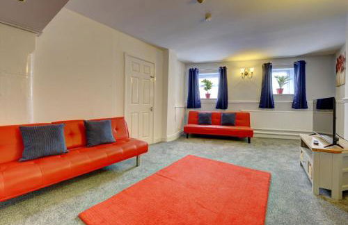5 bedrooms, sleeps up to 16, secure parking space & comfort - Foto 18