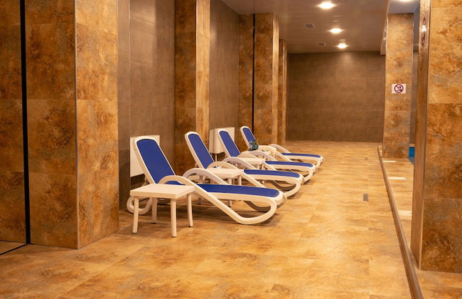 1BR with Balcony Pool & Sauna - Photo 5