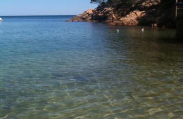 TOUT À PIED ! T3 FAMILIAL 150 m PLAGE LAVANDOU PISC PKG PRIV - Foto 1