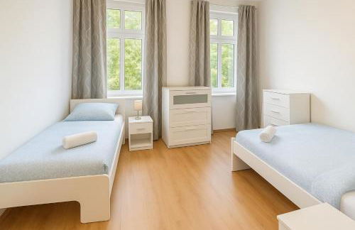 Monteurszimmer Move-in2Stay - Einzelbetten, Smart TV, Wifi - Foto 16