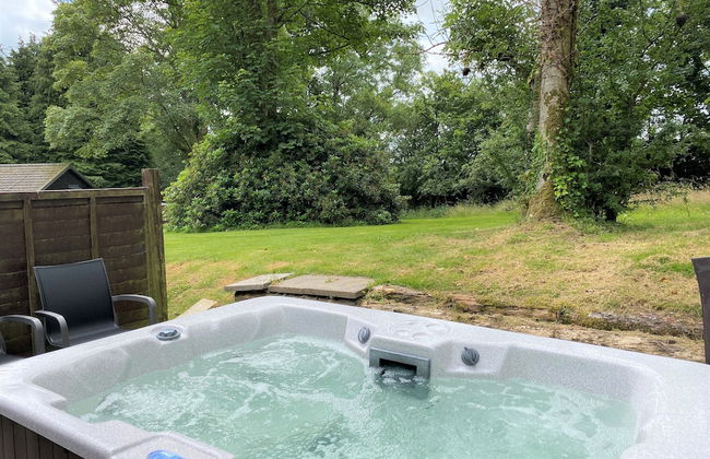 Birch 18 With Hot Tub, Newton Stewart - Photo 21