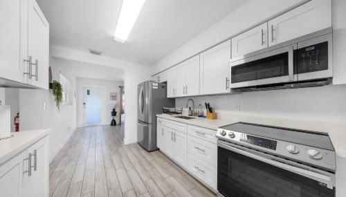 Spacious Fort Lauderdale Bungalow 10mins Airport & Beach Near Miami - Foto 5