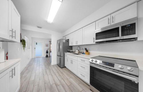 Spacious Fort Lauderdale Bungalow 10mins Airport & Beach Near Miami - Foto 5