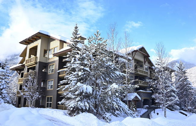 SPACIOUS 2-Br 2-Ba | Ski In/Out | Pool & Hot Tubs | in Heart of PANORAMA RESORT - Photo 23