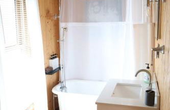 Mountain Cabin w Hot Tub Deck Grill & Fire Pit - Foto 25