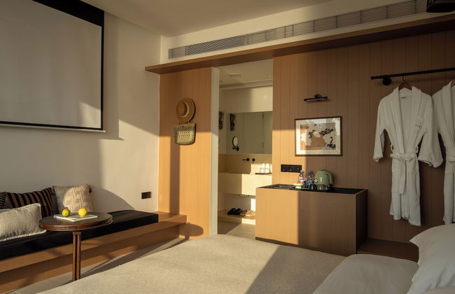 Miyue Roman Holiday Bubble Pool hotel - Photo 33