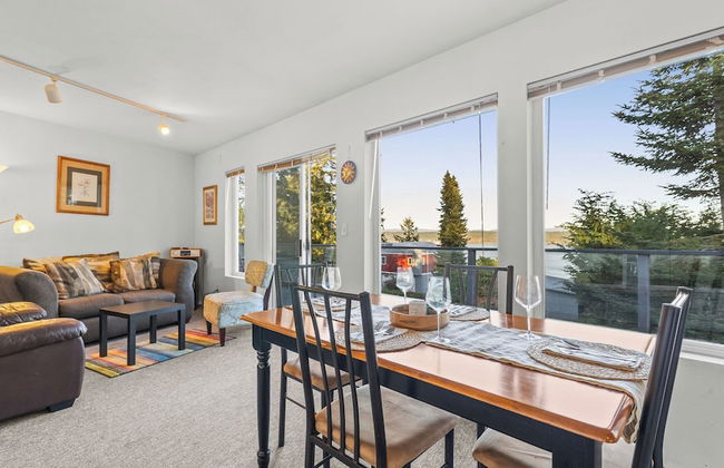 Incredible Water Views, Deck Relaxing Retreat Greenbank Getaway by Avantstay - Foto 4