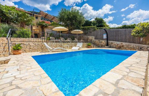 Villa Cocoon - Vacation Home with Heated Pool & Garden - Foto 16