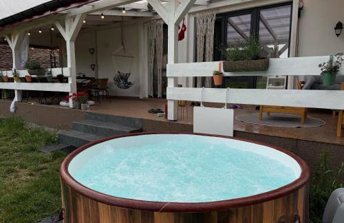 Siedlisko Stara Poczta Podlasie z jacuzzi, basenem i dużym ogrodem - Foto 5