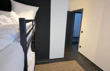 HOSTEL PD23 ALTE FEUERWACHE I 3min CityHospital I 50m Supermarkt I SmartTV I P I Gemeinschaftsküche I Monteure I Kurzurlaub - Foto 4