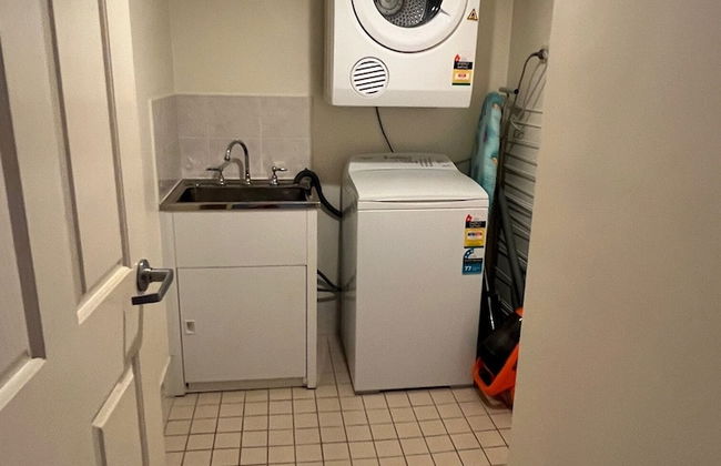 White Crest Apartments - Foto 13