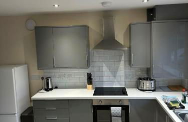 2 Grove Gardens, - Photo 3