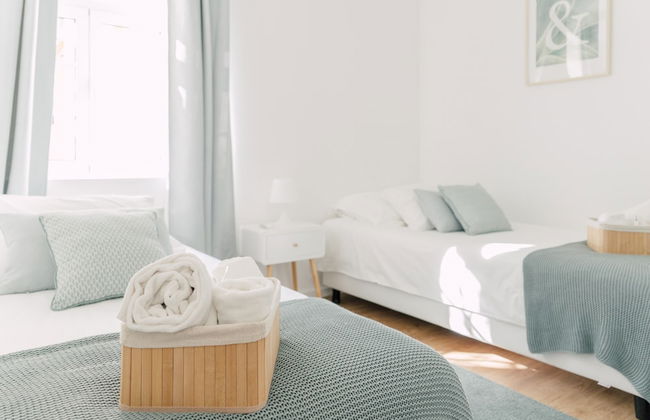 Oporto Yellow Villas - Photo 3