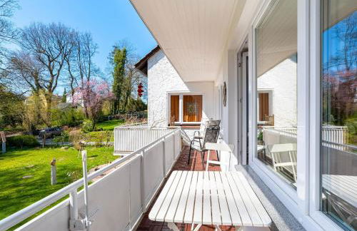 Lakeside Comfort with Balcony - Foto 1