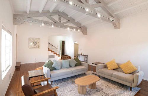 Spacious 4BR Spanish Villa In Hancock Park - Foto 1