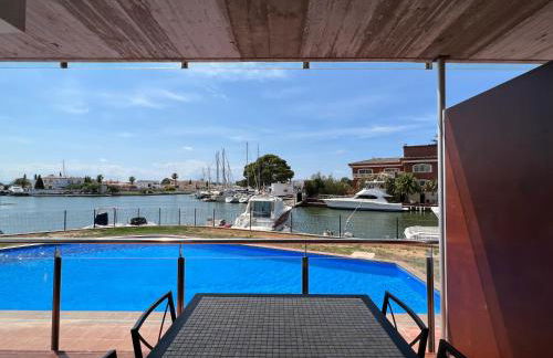 BLAU Apartamento frente a los canales y las puestas de sol de Roses - Foto 2