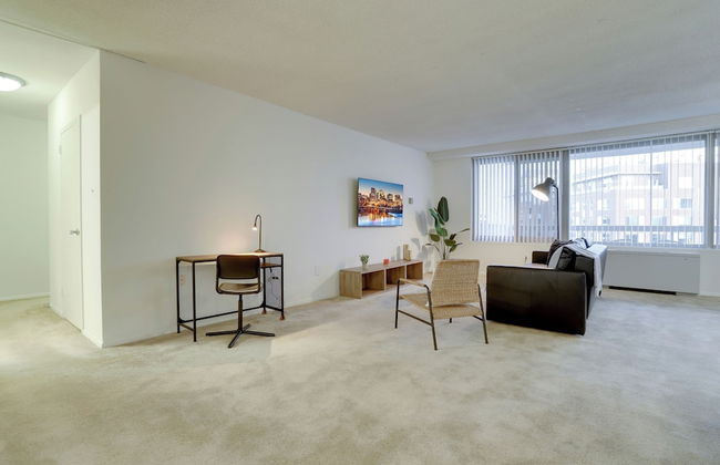 Crystal City Apt Close to Airport - Foto 24