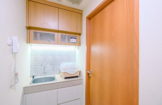 Good Choice And Strategic 2Br Without Living Room Evenciio Apartment - Foto 13