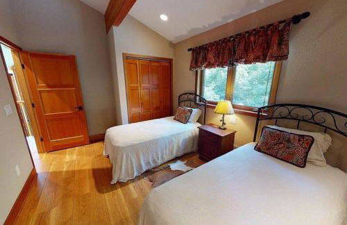 --Mountain Chalet Getaway with Breathtaking View Next to Tail of Dragon-- - Foto 25