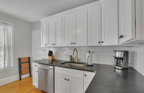 West Hartford Center- Charming New England Apt - Foto 18