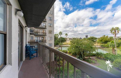 Tranquil Garden View 2 Bed 2 Bath Balcony Condo 7 Min to Universal - Foto 7