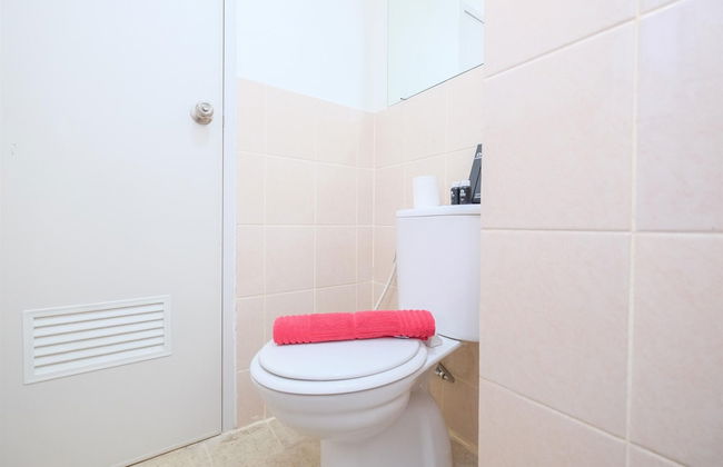 Comfort 2BR at 15th Floor Podomoro Golf View Apartment - Foto 17