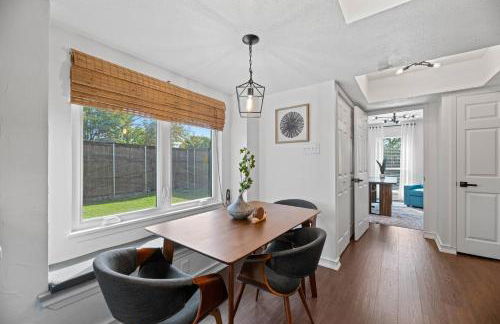 Palm Springs Pool & Game Room! - Foto 14