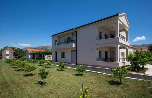 2 Bedroom Beautiful Apartment In Opuzen - Foto 10
