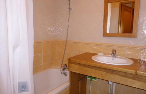 Appartement alpin avec balcon sud, proche Courchevel - FR-1-464-3 - Foto 10