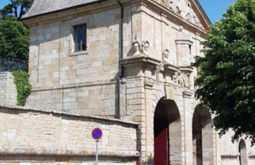 chez Émile côté face maison entière, 3 chambres, 2 salles de bains,jardin et terrasse - Foto 61