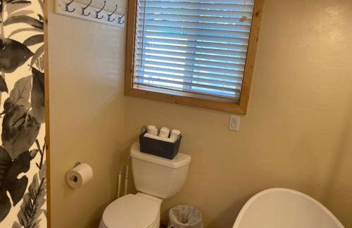 Sunshine Tiny Studio and Loft Close to Downtown - Foto 16