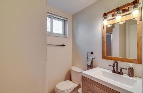 2 Mi to Olde Town! Pet-Friendly Haven with Sunroom - Foto 24