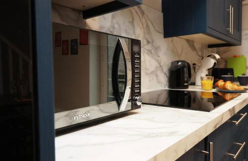 Perfect Booking 2 Bed Home in Merthyr Tydfil - Photo 22