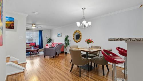 Entire home in prime Raleigh with community pool, dog park and golf course - Foto 5