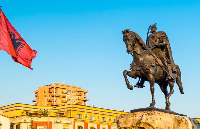 Tirana Walking Tour - Photo 8