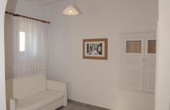Thomas Traditional House in Chora - Photo 32