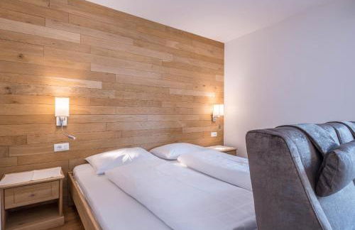 Garni Hotel Gardena App Dolomites 3 - Foto 10