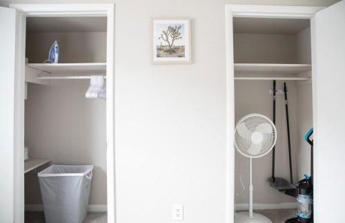 1BR Near UAB with Free Parking, Fast Wi-Fi, Workspace - Foto 13